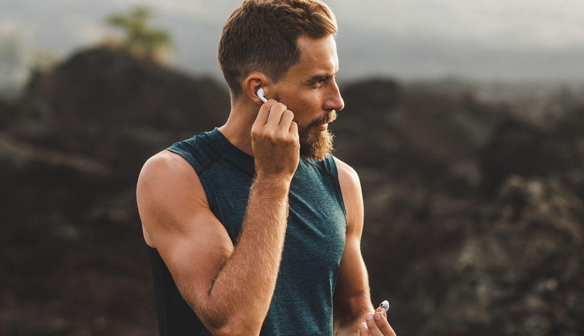 El uso prolongado de audífonos durante el ejercicio aumenta el riesgo de infecciones auditivas.