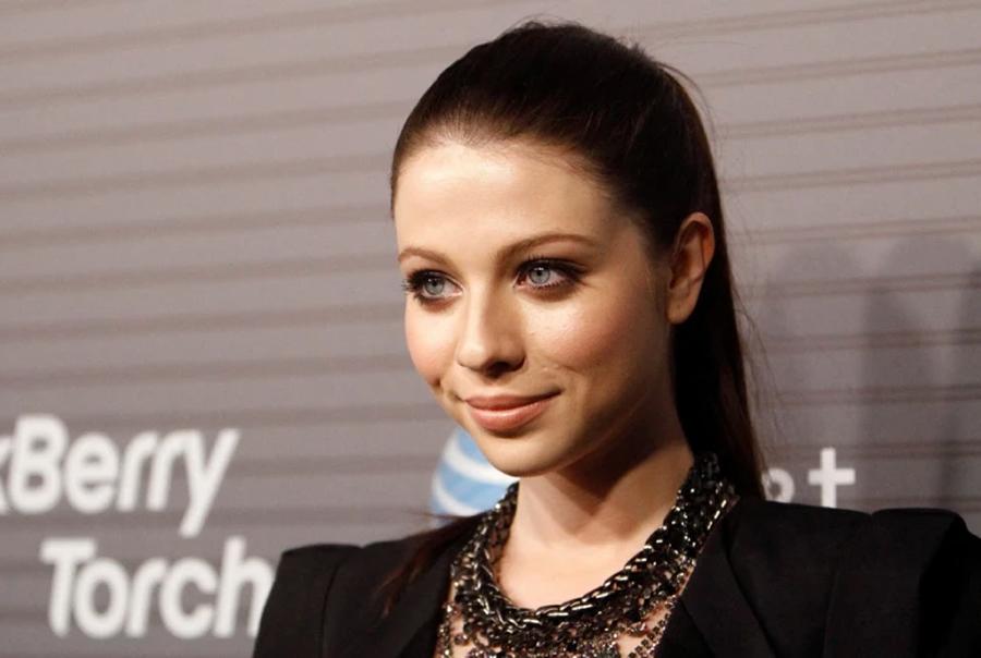 La actriz Michelle Trachtenberg habría recibido un trasplante de hígado años atrás.