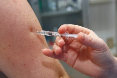 Vacunación en la peatonal tucumana: cuáles son las dosis disponibles y a quiénes están dirigidas