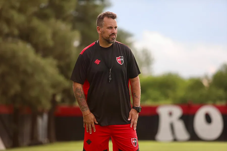 TENSIÓN. El panorama actual de Newell's es desolador y Cristian Fabbiani necesita la victoria este lunes.