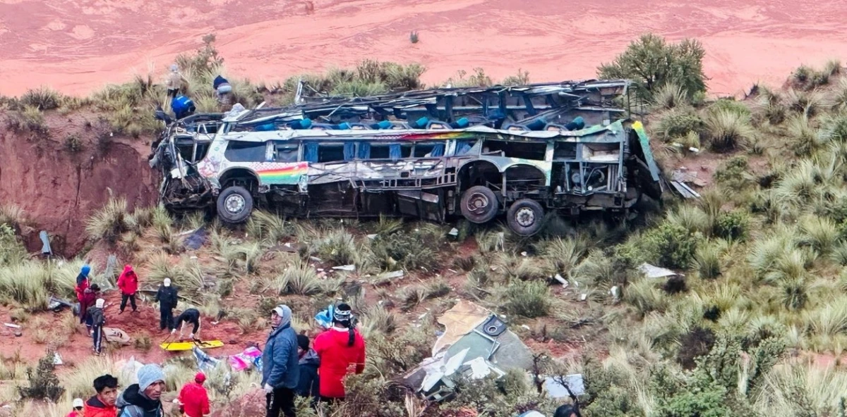 Al menos 25 muertos en nuevo accidente en Bolivia