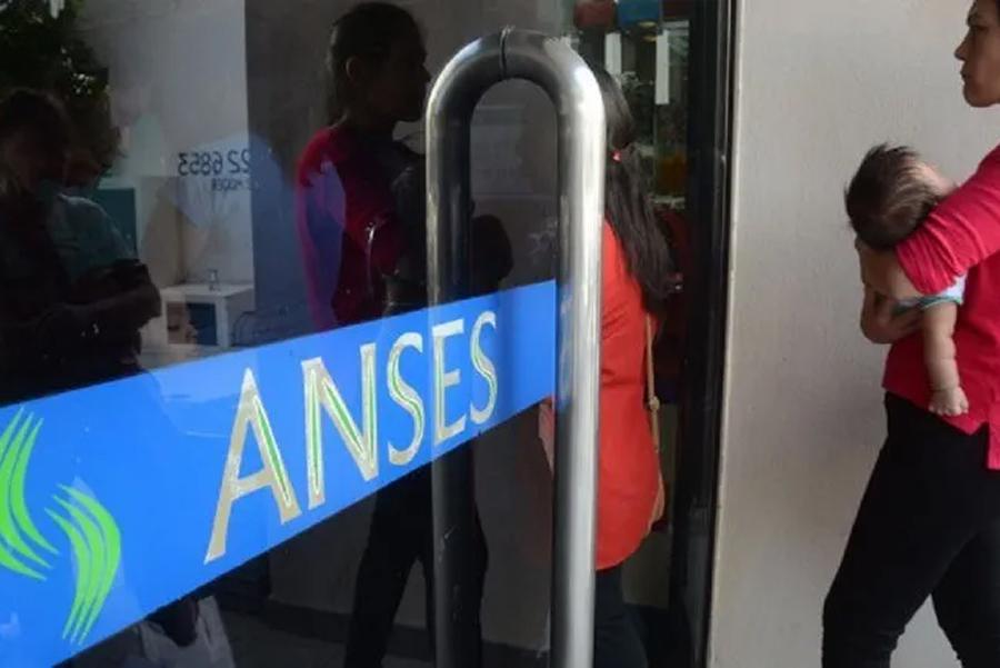 Aumento de las asignaciones de Anses en marzo: ¿cuánto cobrarán los titulares?