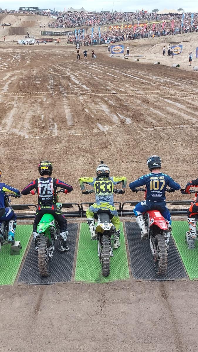 LARGADA. Toro, con el 338, está en posición de inicial en el partidor. FOTO DE MARCOS SENA