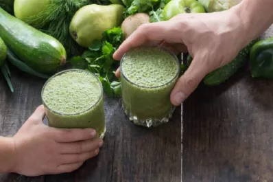 Estas son las tres bebidas que limpian las arterias y disminuyen el colesterol