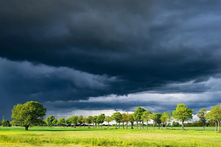 El norte y centro del país esperan copiosas tormentas, según el Sistema de Alerta Temprana.