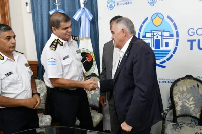 Jaldo firmó un aumento salarial para el personal policial y del Servicio Penitenciario