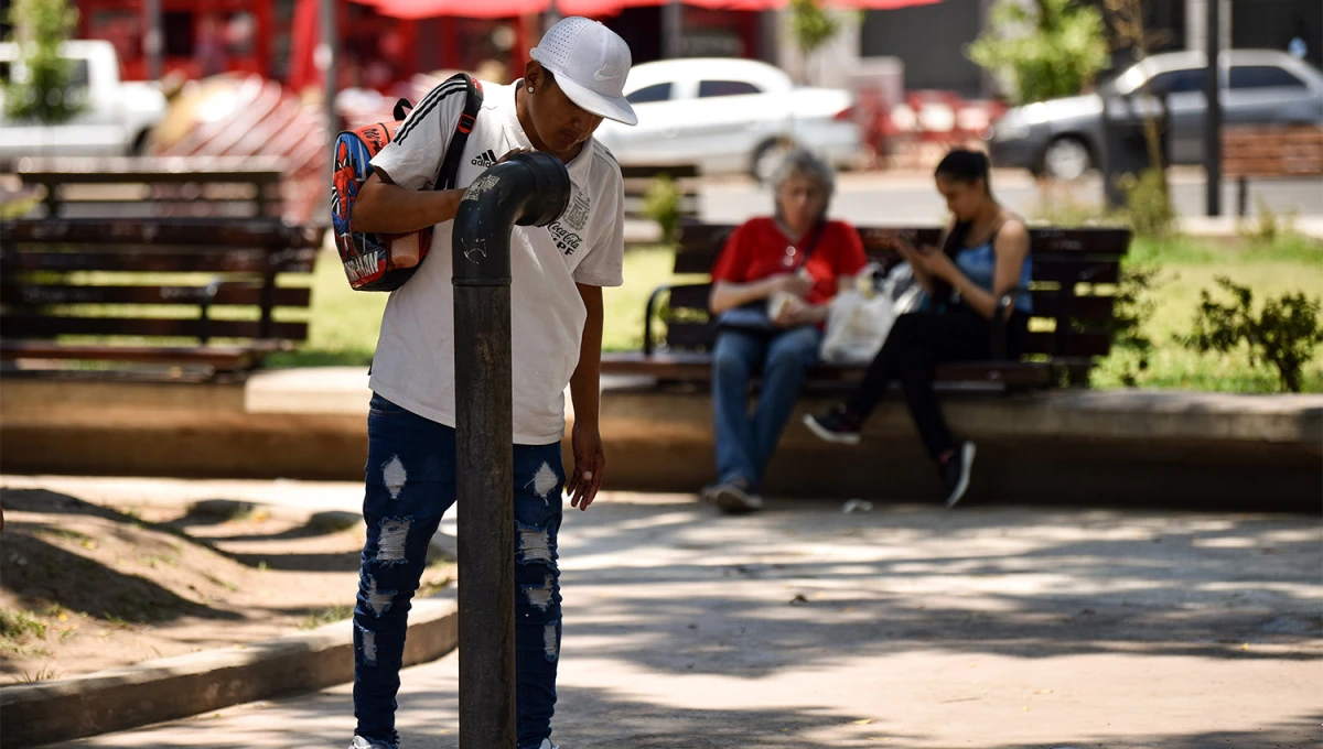 ÚLTIMO ESFUERZO. El verano iniciará su lento retiro a partir de mañana en toda la región. 