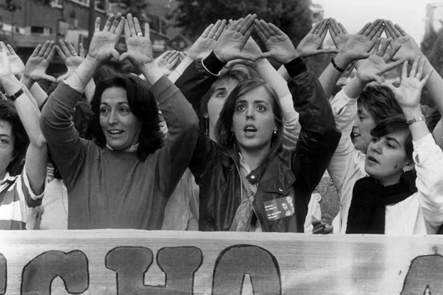 CAMBIARON EL MUNDO. Las mujeres de este listado sentaron las bases para la reivindicación del feminismo y sus propios nombres. / EL PAIS