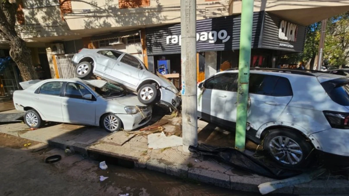 El día después en Bahía Blanca. FOTOS: LA NUEVA PROVINCIA