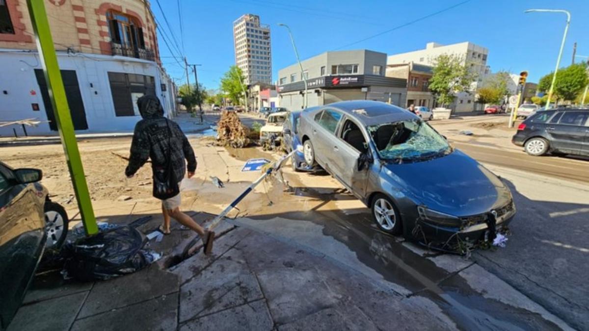 Emergencia en Bahía Blanca: Kicillof, Bullrich y Petri coordinan acciones, en medio de una polémica