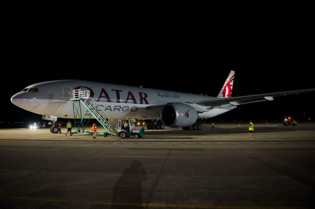 ¿Por qué los aviones del Moto GP aterrizan en Tucumán y no en Termas de Río Hondo?