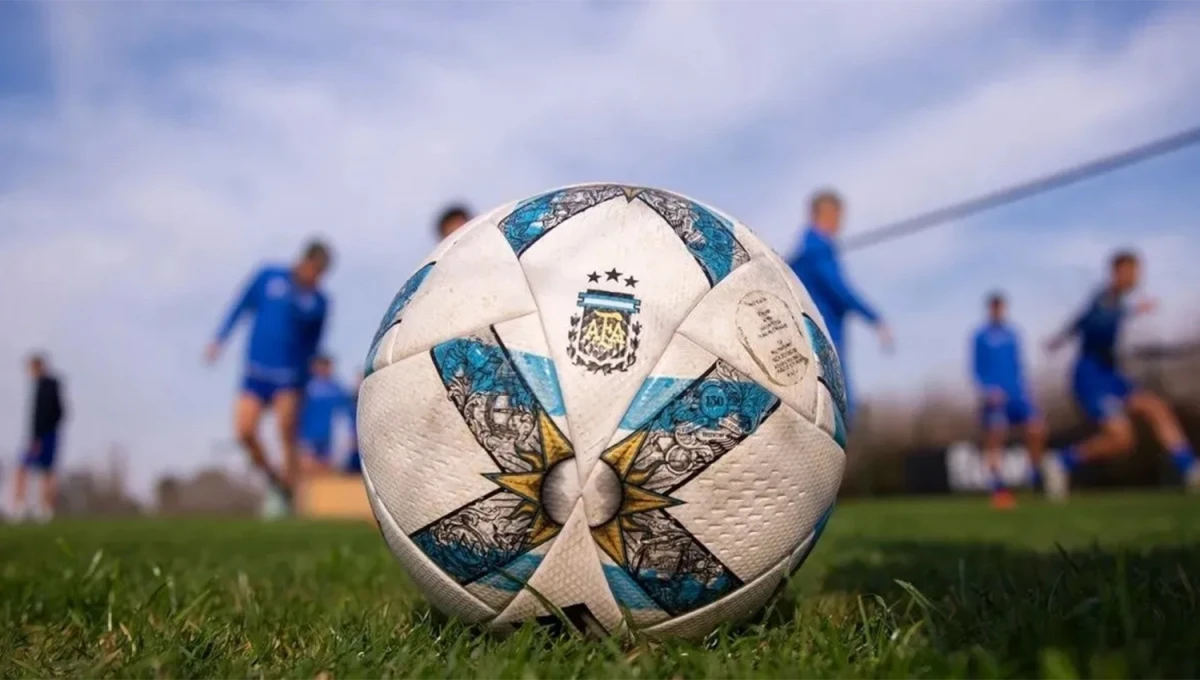 MUCHO FÚTBOL. La semana comienza con ocho partidos en la diferentes ligas de Europa y en Argentina.