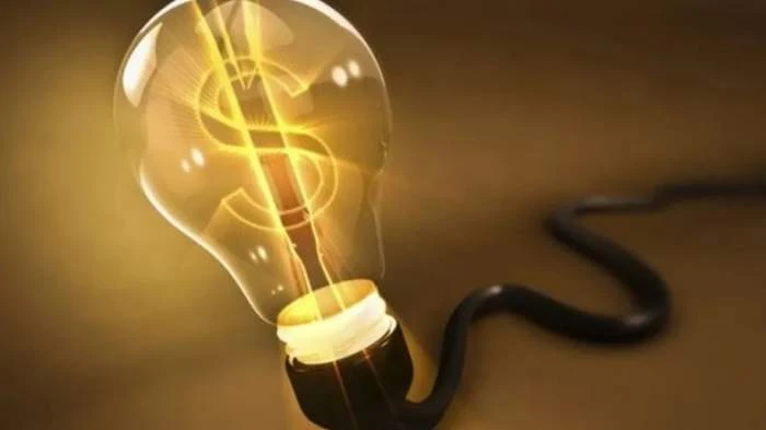 Sube el gas y el agua, ¿baja la electricidad?