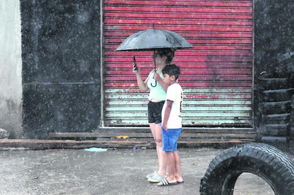 VIDEOS. Ecos y explicaciones del temporal en Tucumán