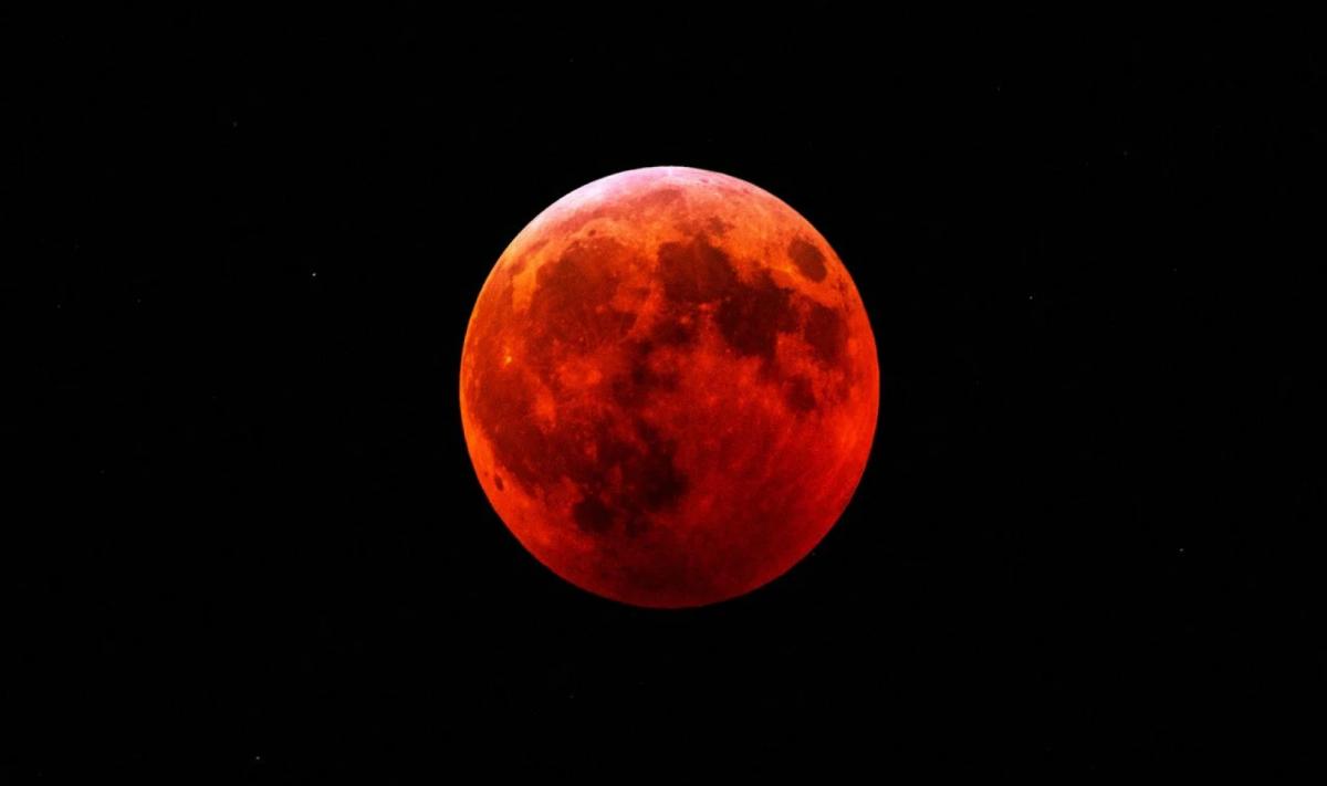 Luna de Sangre.