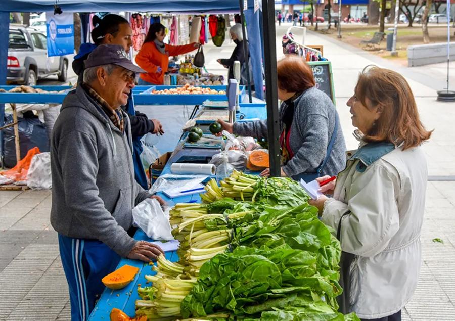 Las mejores ofertas de El Mercado en tu Barrio: dónde estarán los puestos hasta el viernes