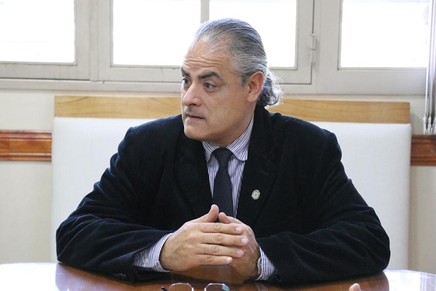 AUTORIDAD DE LA FACULTAD. El decano Sergio Robin dio su explicación sobre la situación a LA GACETA. / FACULTAD DE FILOSOFÍA Y LETRAS UNT