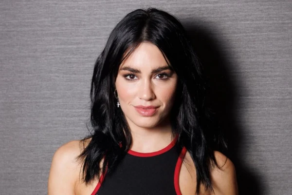 Lali Espósito, Eial Moldavsky y el linchamiento digital