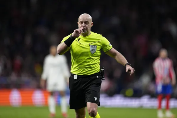 Habló el árbitro que anuló el penal de Julián Álvarez en la derrota de Atlético de Madrid ante Real Madrid: ¿qué dijo?