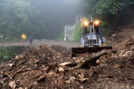 Derrumbes en el cerro: continúa el corte de tránsito vehicular en la ruta 338 a San Javier