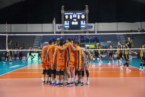 Monteros Vóley perdió en semifinales, pero puede regresar con la frente en alto del Sudamericano