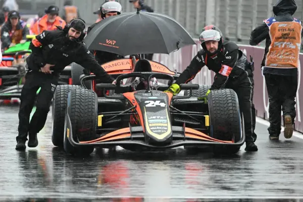 Se suspendió la F2 y podría retrasarse la carrera F1 en Australia por la lluvia