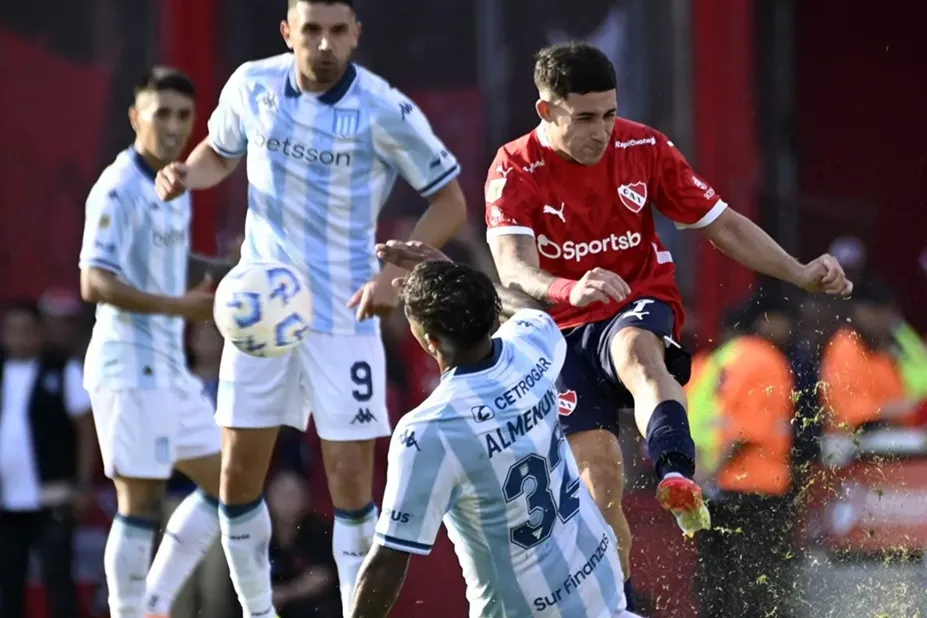 En un clásico infartante, Independiente y Racing igualaron 1-1