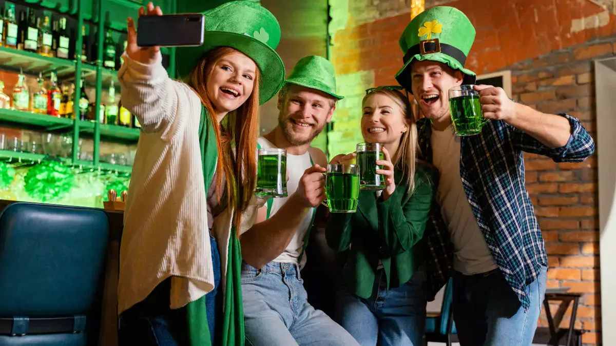 Día de San Patricio: prepará la famosa cerveza verde en casa fácil y rápido