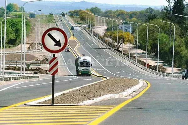 Protesta en Vialidad Tucumán: Las rutas no se construyen porque Nación no está destinando ni un peso