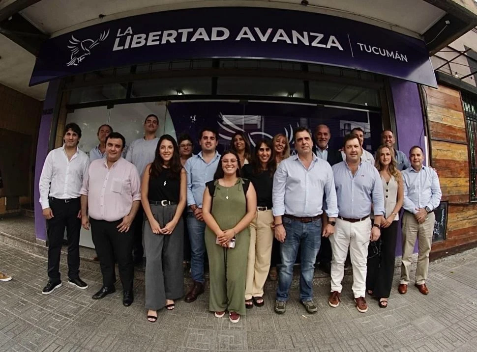 PRIMER ENCUENTRO. Las autoridades de La Libertad Avanza en Tucumán se reunieron ayer para poner en marcha las comisiones técnicas.