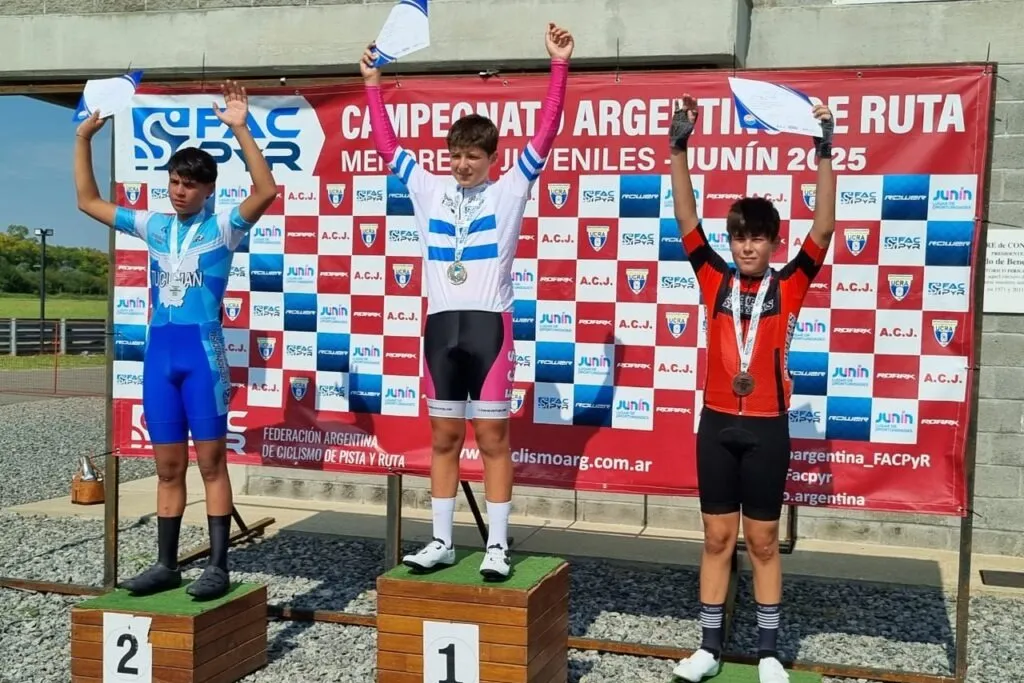 PODIO. Villagra alcanzó el segundo lugar en el campeonato.