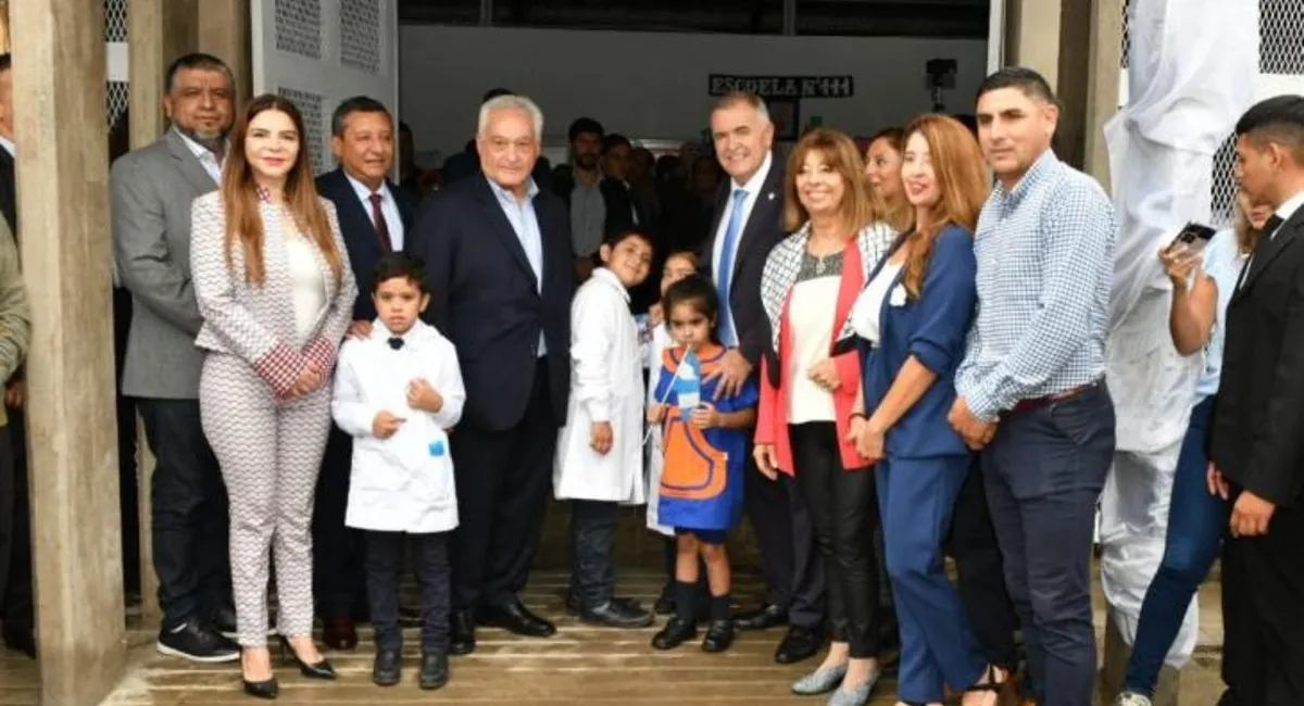 Osvaldo Jaldo inauguró un nuevo edificio para la Escuela Nº 111 de Los Ralos