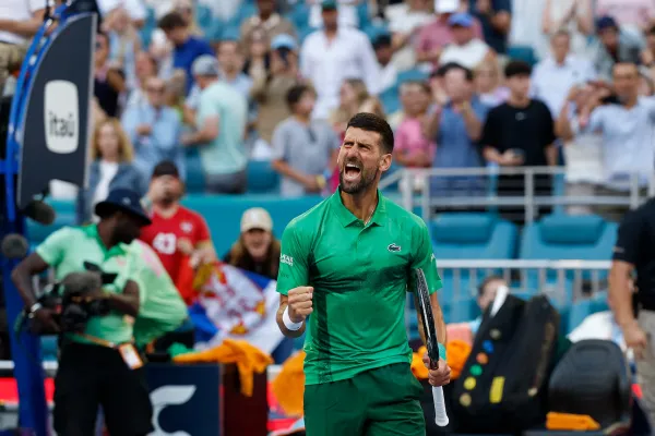 Novak Djokovic clasificó a la final del Masters 1000 de Miami y está a un paso de los 100 títulos