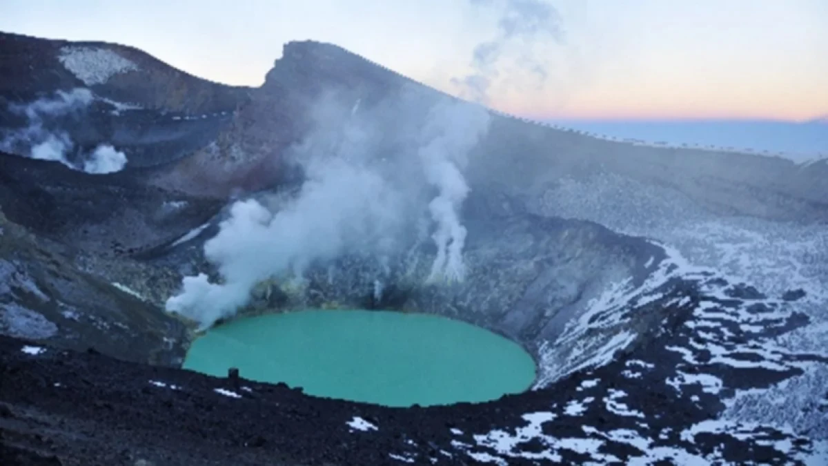 Alerta por actividad en el volcán Tupungatito.