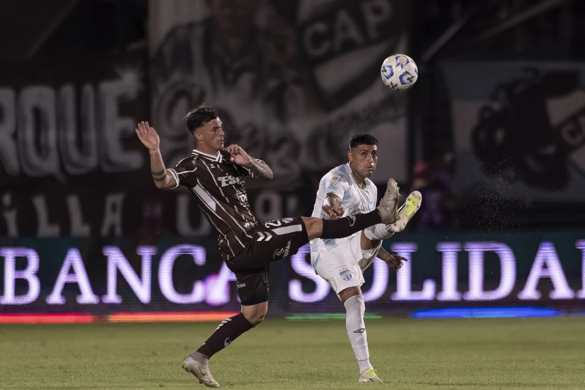 Platense se convirtió en un kraken y sumergió a Atlético Tucumán en el fondo de la tabla anual