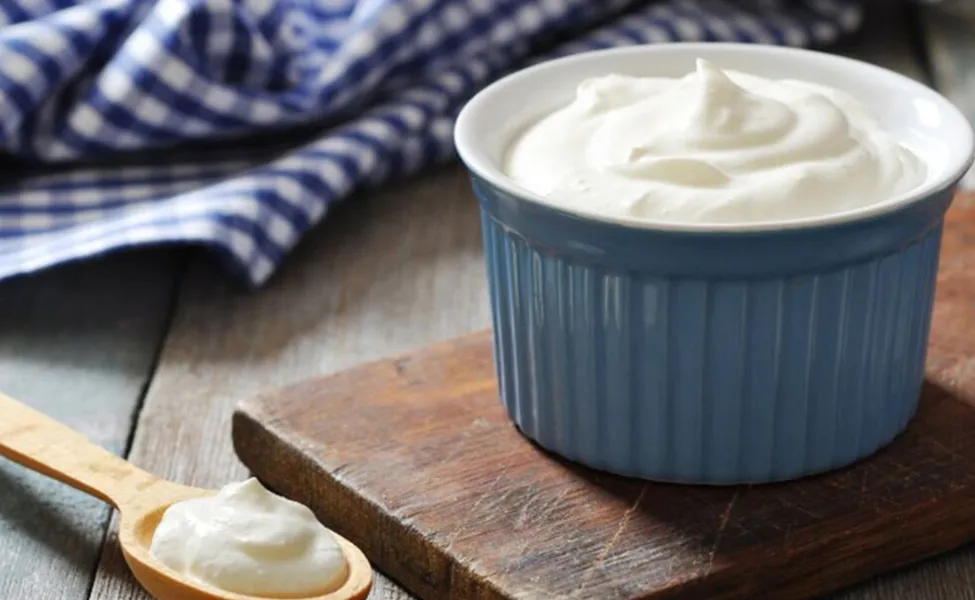 Cuidado: Anmat prohíbe la elaboración y comercialización de un yogur griego