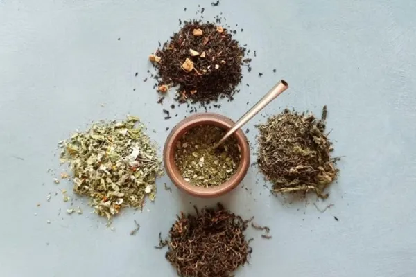 La hierba ideal para el mate que desinflama, alivia el dolor y aporta energía