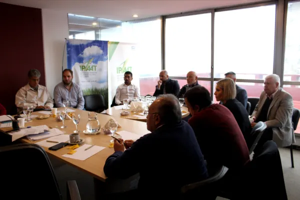 Zafra 2025: definen el contenido del Acta Compromiso con los industriales azucareros