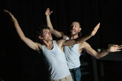 “Entretelones”, un Don Juan que juega con la nostalgia del radioteatro