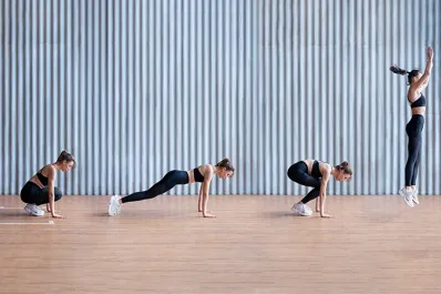 Burpees, un ejercicio completo con el que es fácil lesionarse