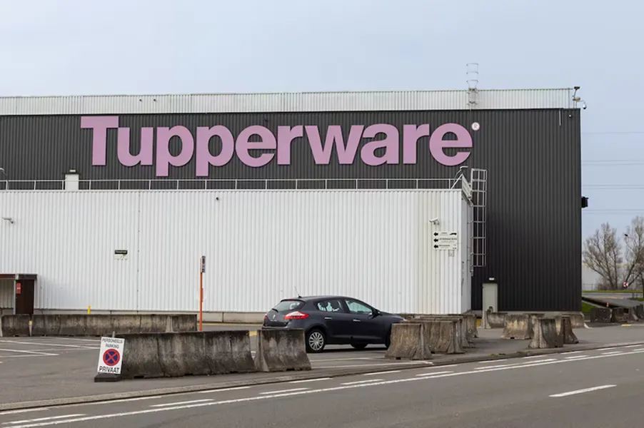 Los nuevos compradores de la empresa apuestan por la reincorporación de vendedoras.