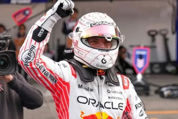 Sus rivales fueron inofensivos para Verstappen que hizo todo bien en Suzuka