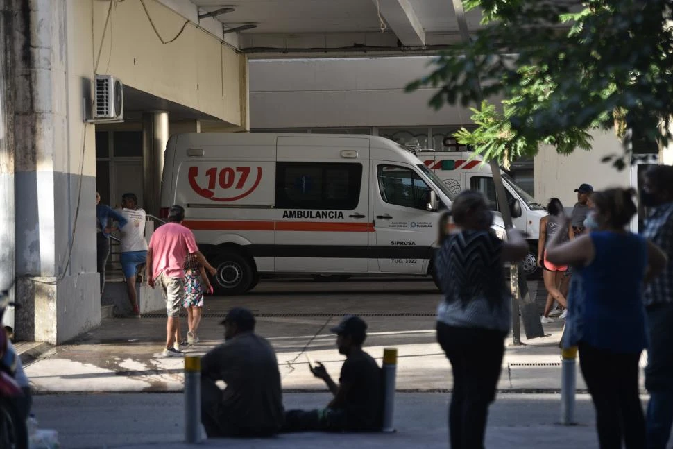 EMERGENCIAS. El movimiento de ambulancias es constante.