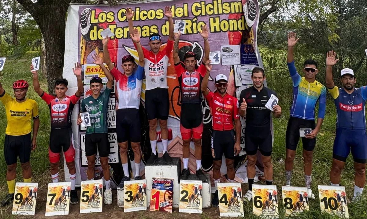 El ciclista Julián Mena brilló en la prueba interprovincial de Termas de Río Hondo