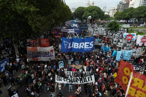La CGT salió a las calles en la antesala de un nuevo paro general