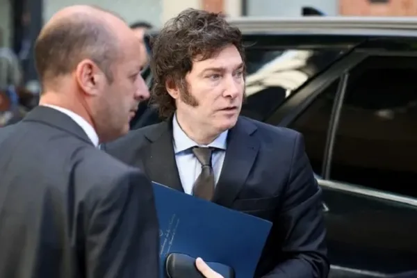 Javier Milei, sobre la posibilidad de que el BCRA intervenga en el tipo de cambio: “Hasta $1.000 no se compra”