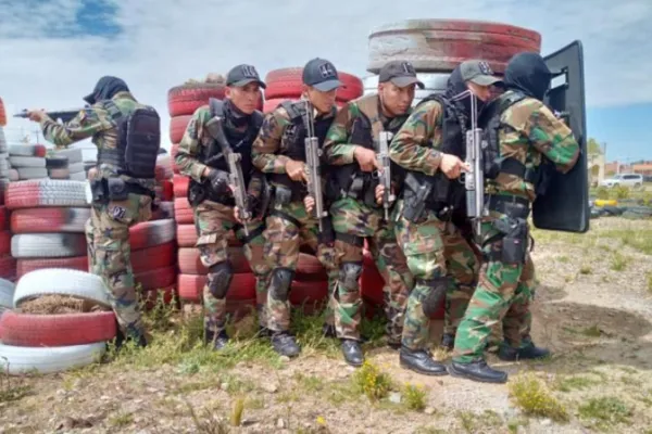 La Policía de Tucumán formó a 50 negociadores policiales en Bolivia