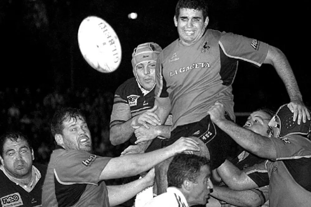 Del infierno al cielo: la esperada consagración de los “Naranjas” en el Argentino de 2005