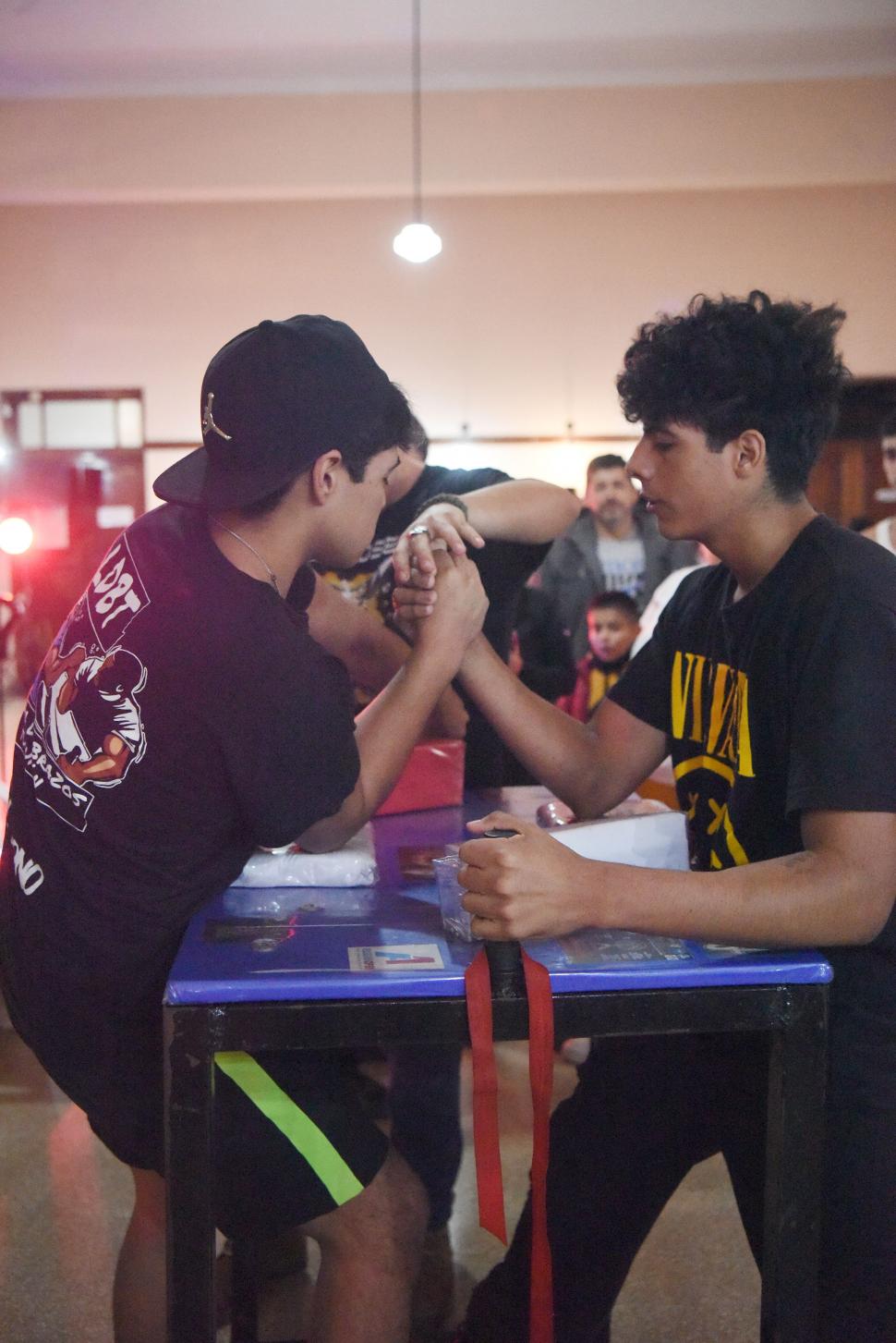 El mundo fantástico de los hobbies conquistó con arte a Tucumán