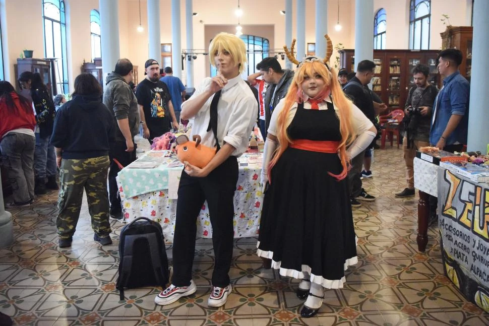 ANIMÉ. Tohru y Denji fueron dos de los cosplays más elaborados que se vieron durante la jornada de ayer. la gaceta / foto analía jaramillo